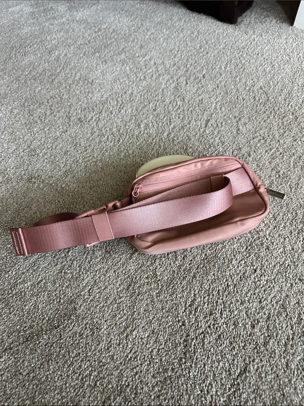 NWOT Lululemon Dusty Rose Everything bag